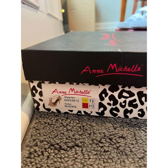 Taupe Rosette Heels - Size 8 - Picture 7 of 7